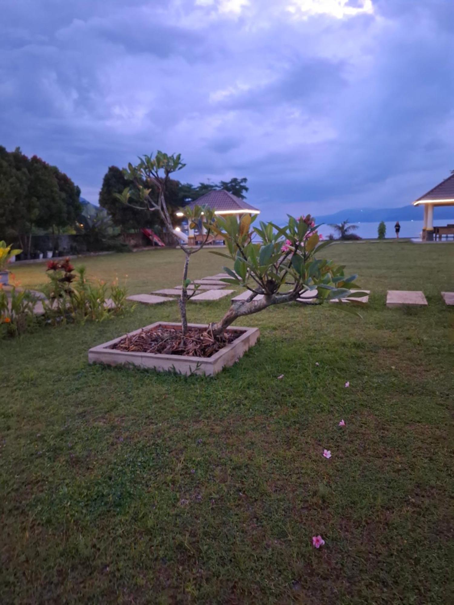 Juma Cottages Tuk Tuk Luaran gambar